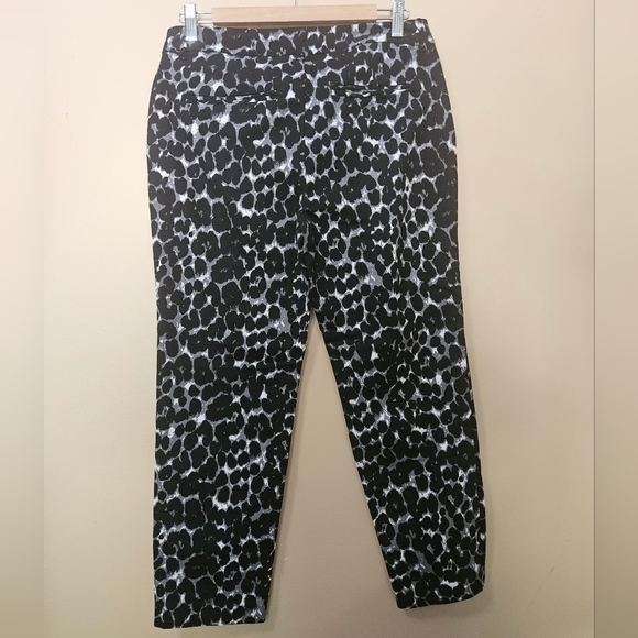 Old Navy Harper Mid Rise Animal Print Pants Women's Size 4 Regular - Picture 2 of 4